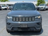 Used 2018 Jeep Grand Cherokee Altitude image 3