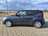 Used 2022 Kia Soul LX image 2