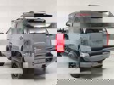 Used 2008 GMC Yukon SLT w/ SLT Preferred Equipment Group image 4