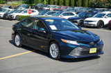 Used 2018 Toyota Camry XLE image 3