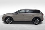 Used 2021 Lincoln Corsair Reserve w/ Equipment Group 201A image 6