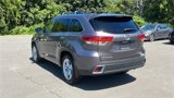 Used 2019 Toyota Highlander Limited image 4