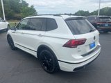 Certified 2022 Volkswagen Tiguan SE R-Line image 5