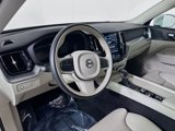 Used 2019 Volvo XC60 T5 Momentum w/ Multimedia Package image 4