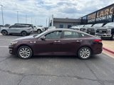 Used 2018 Kia Optima LX w/ 17" Alloy Wheels Package image 3