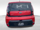 Used 2016 Kia Soul + image 4