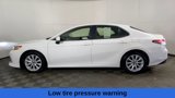 Used 2018 Toyota Camry LE image 6