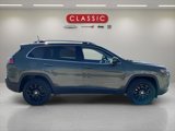 Used 2019 Jeep Cherokee Latitude Plus w/ Cold Weather Group image 4