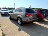 Used 2014 Kia Sorento LX image 4