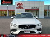 Used 2020 Volvo S60 T6 Momentum image 2