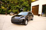 Used 2018 Jeep Cherokee Latitude Plus w/ Comfort/Convenience Group image 3