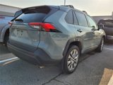 Used 2021 Toyota RAV4 XLE Premium image 5