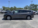Used 2023 Chrysler Voyager LX image 6