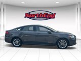 Used 2020 Ford Fusion SE image 2