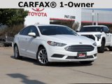Used 2017 Ford Fusion SE w/ Fusion SE Technology Package image 2