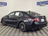 Used 2023 Toyota Camry SE image 4