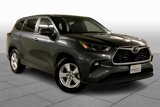 Used 2023 Toyota Highlander LE image 2