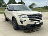 Used 2018 Ford Explorer XLT w/ Equipment Group 202A image 2