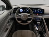 New 2025 Hyundai Elantra SEL image 4