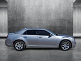 Used 2016 Chrysler 300 C image 4
