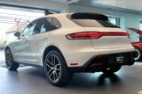 Certified 2024 Porsche Macan image 2