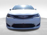 Used 2019 Chrysler Pacifica Limited image 2