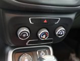 Used 2017 Jeep Compass Latitude image 4
