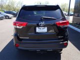 Used 2017 Toyota Highlander SE image 5