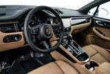 Certified 2025 Porsche Macan image 4