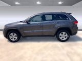 Used 2017 Jeep Grand Cherokee Laredo w/ Quick Order Package 2BE image 2