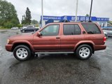 Used 2003 Nissan Pathfinder LE image 2
