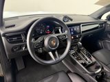 Certified 2025 Porsche Macan image 4
