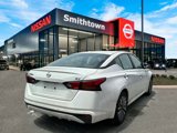Used 2024 Nissan Altima 2.5 SV image 5
