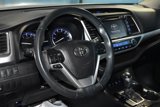 Used 2016 Toyota Highlander XLE image 2
