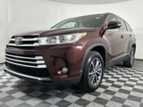 Used 2019 Toyota Highlander XLE image 3