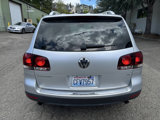 Used 2009 Volkswagen Touareg VR6 image 6