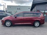 Used 2017 Chrysler Pacifica Touring-L image 2