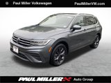 Used 2022 Volkswagen Tiguan SE w/ Panoramic Sunroof Package image 1