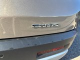 Used 2023 GMC Acadia SLE w/ Driver Convenience Package image 5