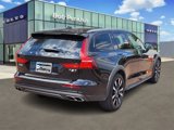 Used 2022 Volvo V60 T5 Cross Country w/ Advanced Package image 3