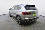 Used 2022 Volkswagen Taos SEL image 4