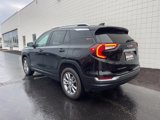 Used 2022 GMC Terrain SLT image 3