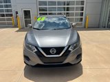 Used 2022 Nissan Rogue Sport SV image 2