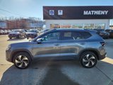 New 2025 Volkswagen Taos SE image 2