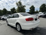Used 2011 Volkswagen Jetta SE image 3