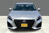 Used 2023 Nissan Altima 2.5 SV image 3