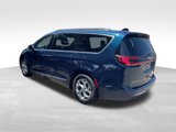 Used 2023 Chrysler Pacifica Limited image 4
