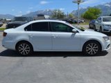 Used 2017 Volkswagen Jetta SE image 5