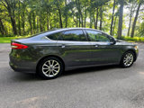 Used 2017 Ford Fusion SE image 5