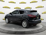 Used 2021 Nissan Rogue Sport SV image 3